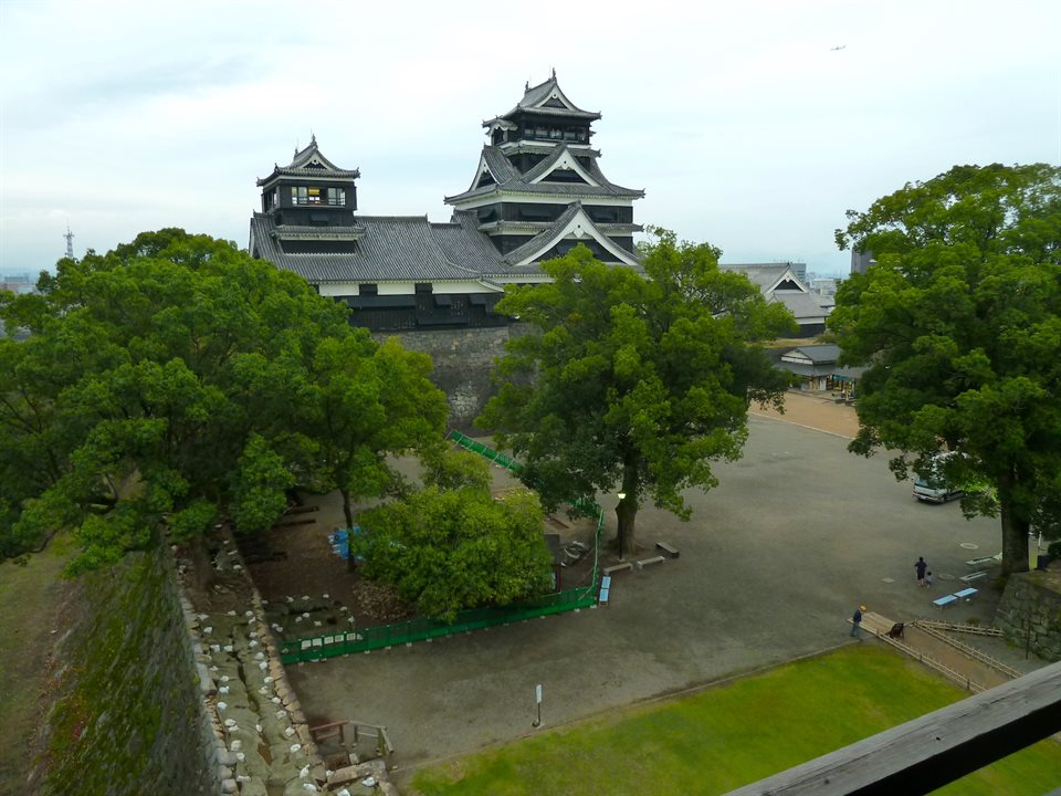 熊本城の本丸を宇土櫓から見る（2011年9月）